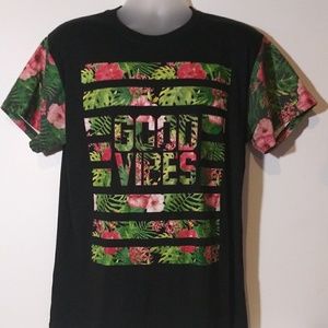 Fresh Laundry Good Vibes T Shirt Size L